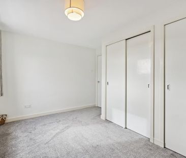 3 bedroom detached house to rent - Photo 3