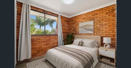 TWO BEDROOM UNIT IN IDEAL LOCATION - Photo 5