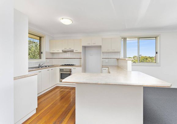 Larger than it looks - 3 bedroom double storey home! - Photo 1