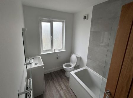 2 bedroom property to rent - Photo 4