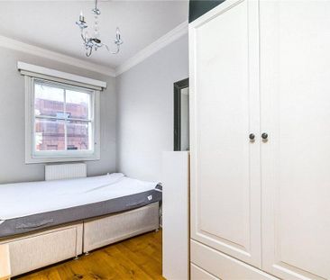 2 bedroom flat in Islington - Photo 1