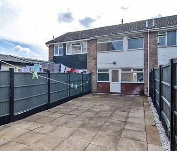 3 bedroom terraced house to rent - Photo 4
