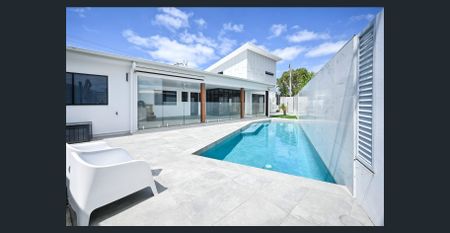 Canal Views, Heated Pool & Additional Study - Photo 5