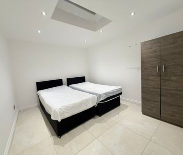 Room in a Shared Flat, Brisbane Road, IG1 - Photo 1