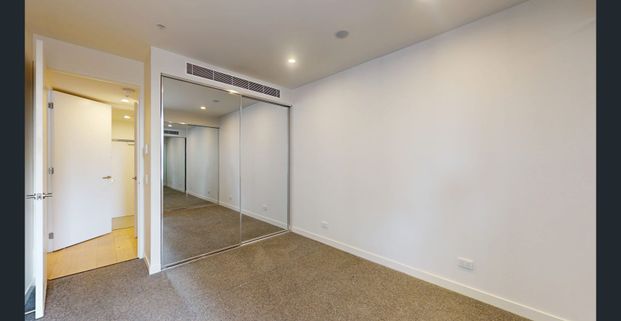 Parkside Living at The Elm – Ground-Floor Luxury with Private Street Access - Photo 1