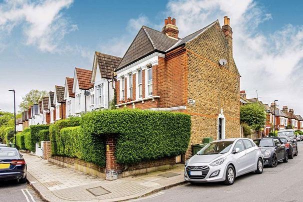 2 bedroom maisonette to rent - Photo 1