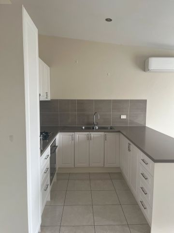 2/2B John Street, Lilydale - Photo 2