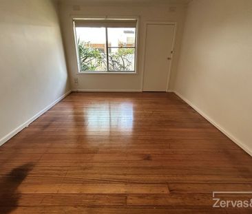 Updated 2 bedroom unit - Close to Dandenong Market and Shops - Photo 6