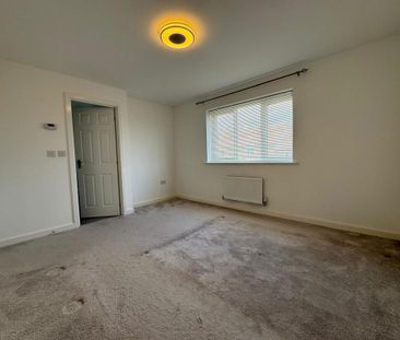 3 bedroom detached house to rent - Photo 2