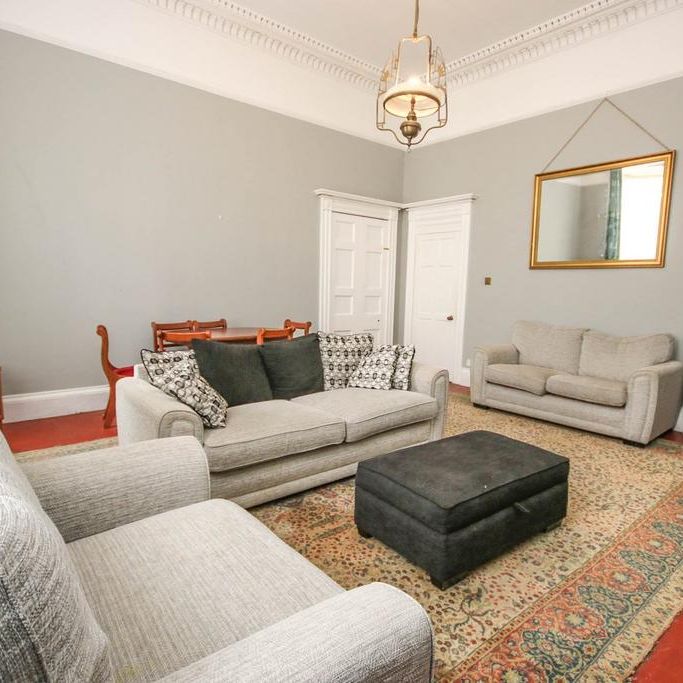 3 bedroom apartment to rent - Photo 1