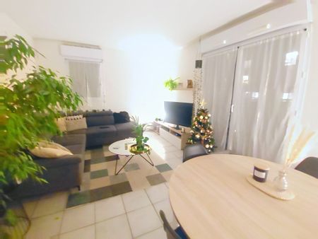 Location Appartement 2 pièces 46m² ORLEANS 45000 - Photo 2