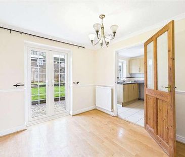 Narromine Drive, Calcot, Reading, Berkshire, RG31 - Photo 2