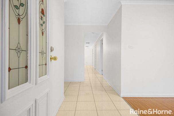 8 Loretta Boulevard, Tarneit, VIC 3029 - Photo 1