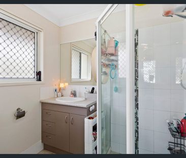 Modern Home - Freshly Updated & Ready to Rent - Photo 6