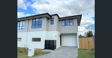 Spacious, airy and bright home. - Photo 2