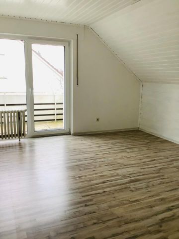 Renovierte, helle 3-Zimmer Wohnung mit Balkon zu vermieten - Photo 2