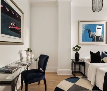 Some terraces lean heavily on history, others chase modernity - thi... - Photo 2