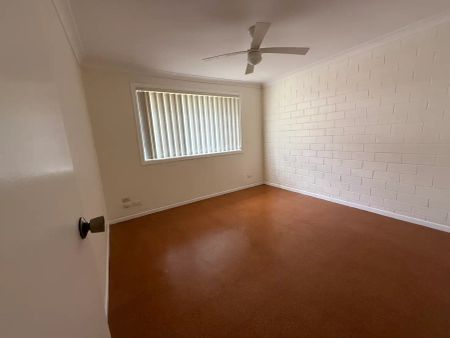 8/19 Fifth Avenue, Blacktown NSW 2148 - Photo 4