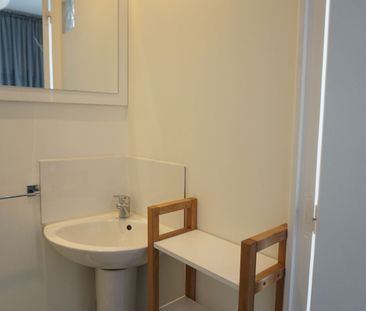 Studio meublé de 18.06 m2, rue Ernest Deconynck réf G76-006 - Photo 6