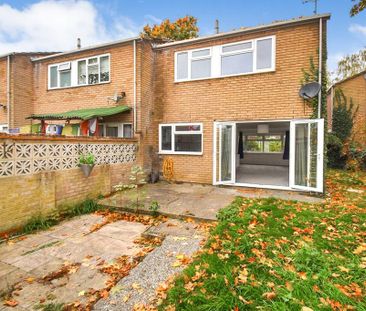 2 bedroom end of terrace house to rent - Photo 2