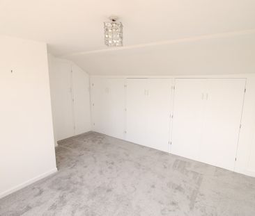 1 bedroom Upper Floor Maisonette to rent - Photo 2