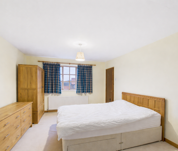 4 bedroom detached house to rent - Photo 3