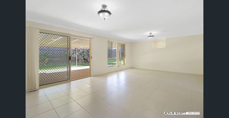 Bayside Family Home AVAILABLE NOW - Photo 3