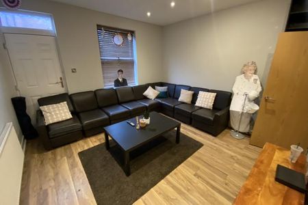 Granby Grove, - Photo 2