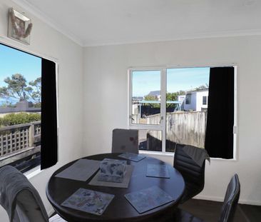 Tidy Four- Bedroom Home. - Photo 2