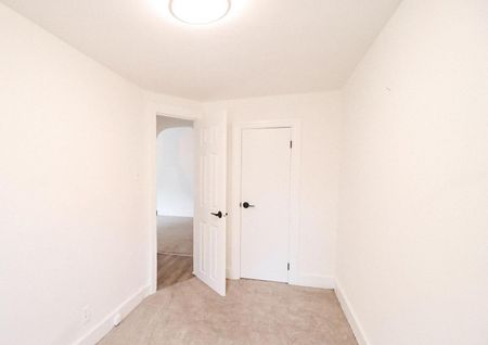 275 Bronson Avenue - 1 - Photo 3