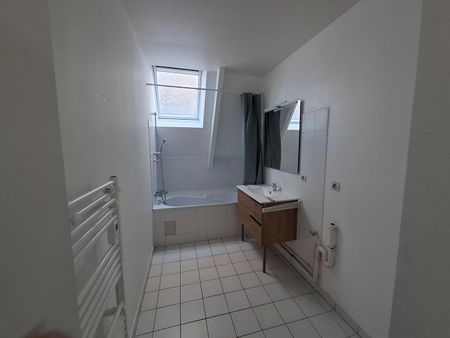 Location Appartement 3 pièces 55m² - Photo 3