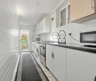 4 bedroom terraced house to rent - Photo 4