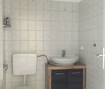 Gut geschnittene Wohnung zum Selber Renovieren. - Foto 4