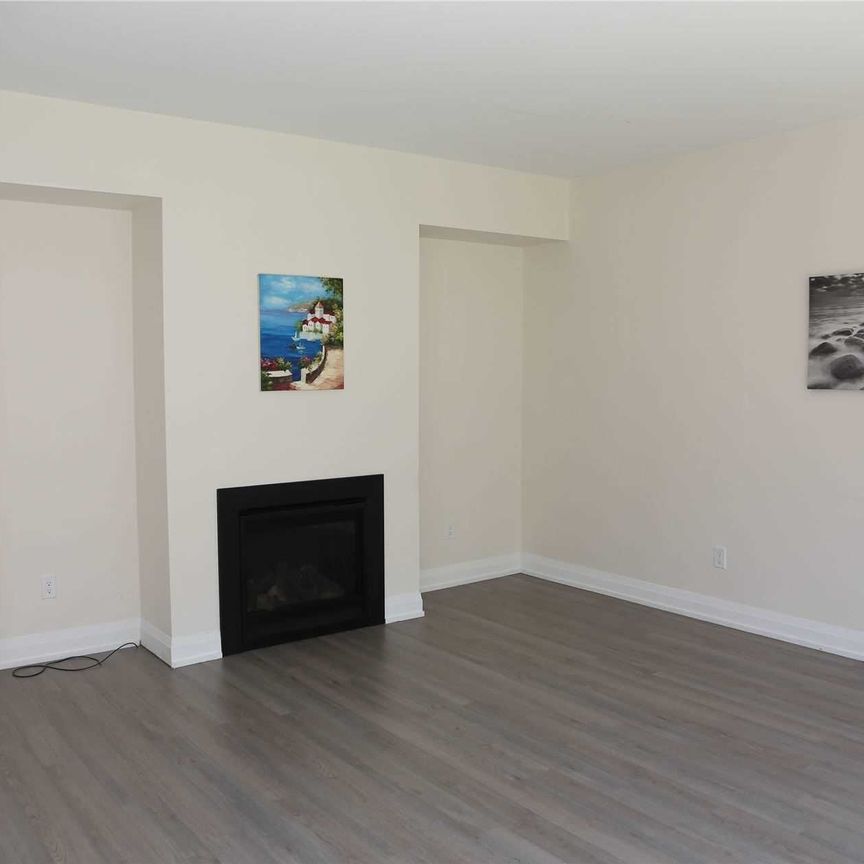 For Lease - 5 Red Rose Lane, East Gwillimbury, Ontario - Photo 1