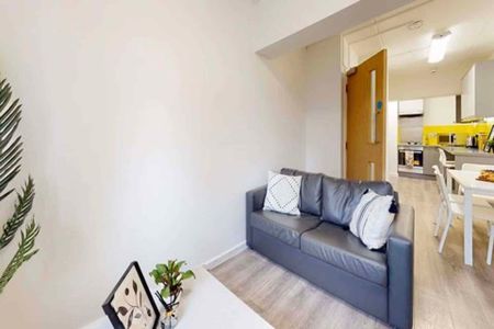 Platinum Studio - Photo 4