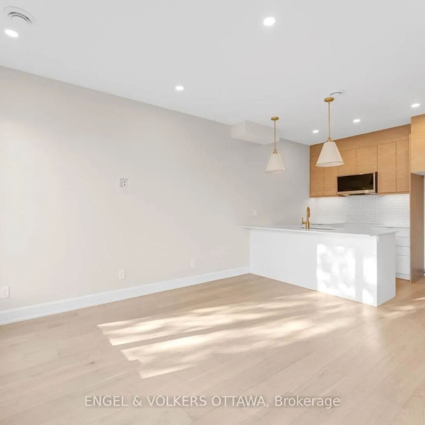 A - 132 CARILLON STREET - Photo 1