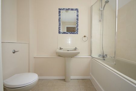 Mount Hermon Road, Woking - Photo 4