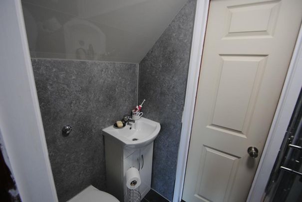 5 bedroom detached house to rent - Photo 1