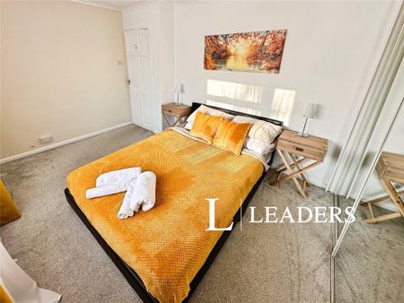 2 bedroom flat to rent - Photo 4