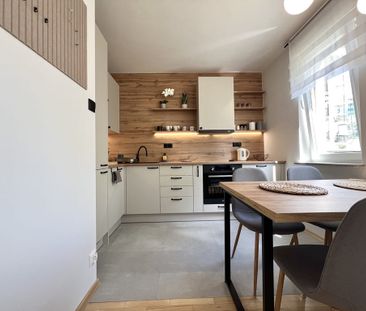 Zobacz-nowocześnie urządzona kawalerka 28 m² - Фото 6