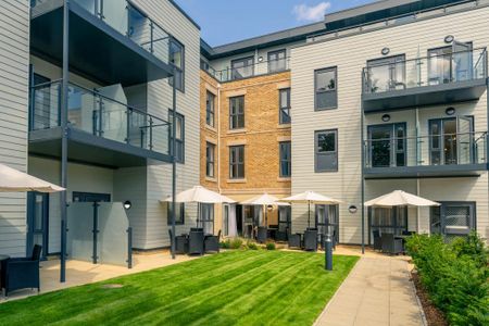 2 bedroom retirement property to rent - Photo 4