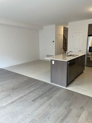 For Lease - 913 Douro Street, Stratford, Ontario - Photo 1