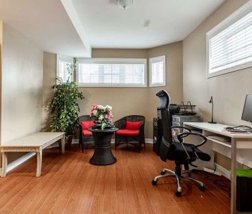 For Lease - 2 Tarmack Drive, Richmond Hill, Ontario - Photo 3