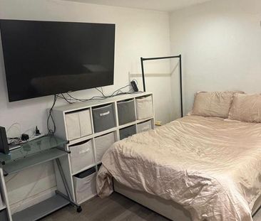 1 bedroom house of multiple occupation to rent - Photo 3