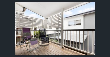 City Living, Suburban Bliss: Your Dream Home Awaits with Harringtons Realty - Photo 2