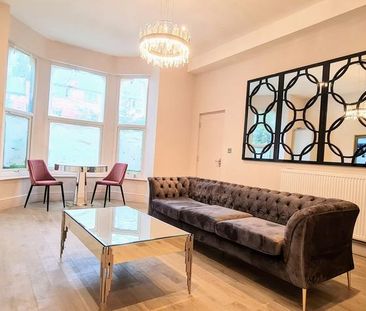 2 bedroom flat to rent - Photo 6