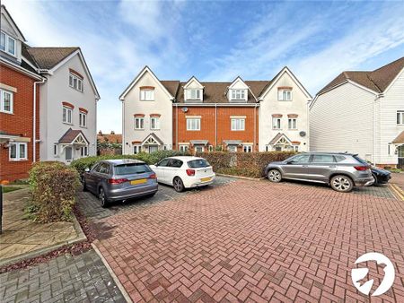 3 bedroom terraced house to rent - Photo 2