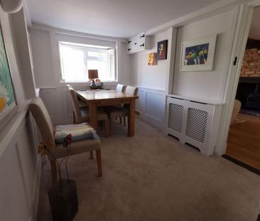 3 bedroom semi-detached house to rent - Photo 4