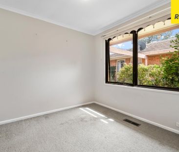 Family Friendly, 4 Bedroom House in Weetangera - Photo 6