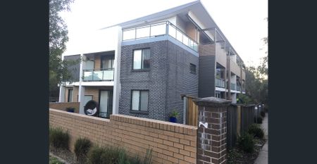 Spacious two-bedroom home - Photo 5